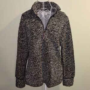 Weatherproof Half Zip Size Medium